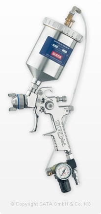 SATA spray master RP mit 0,7l Druckbecher und Reduzierventil